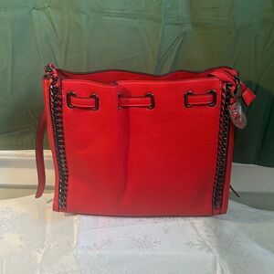 Vibrant Red Chain-Detail Shoulder Bag